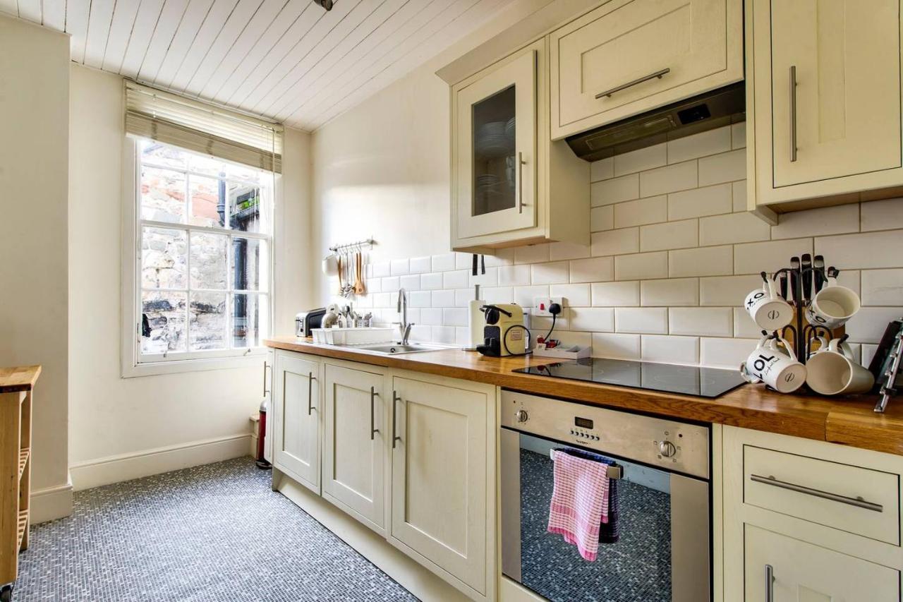 Joivy Bright 1 Bed Flat, Close To Princess Street Edinburgh Luaran gambar